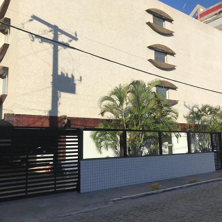 Apartamento Praia Do Forte - カボ・フリオ エクステリア 写真